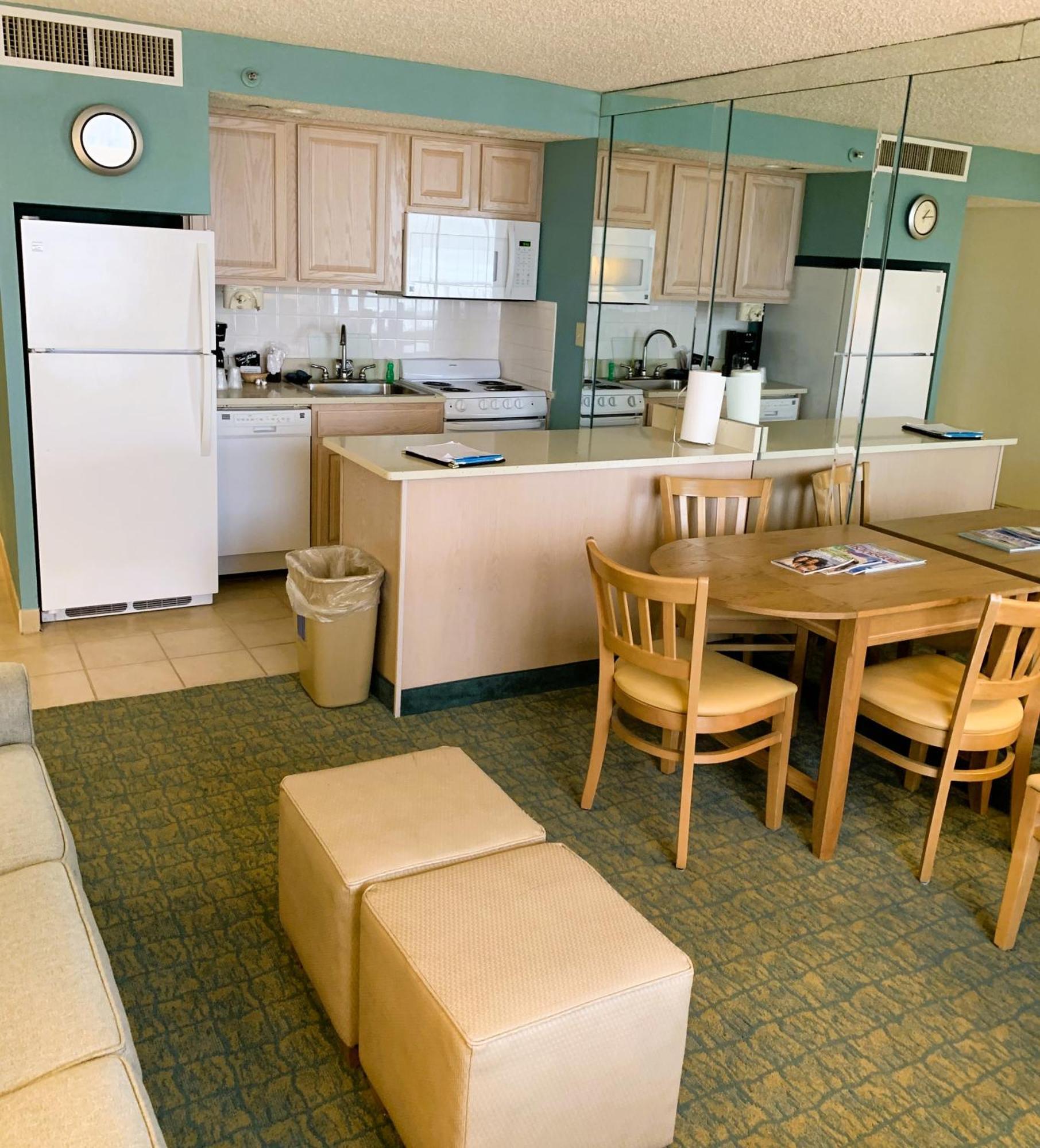 Ferienwohnung Barclay Towers Virginia Beach Exterior foto